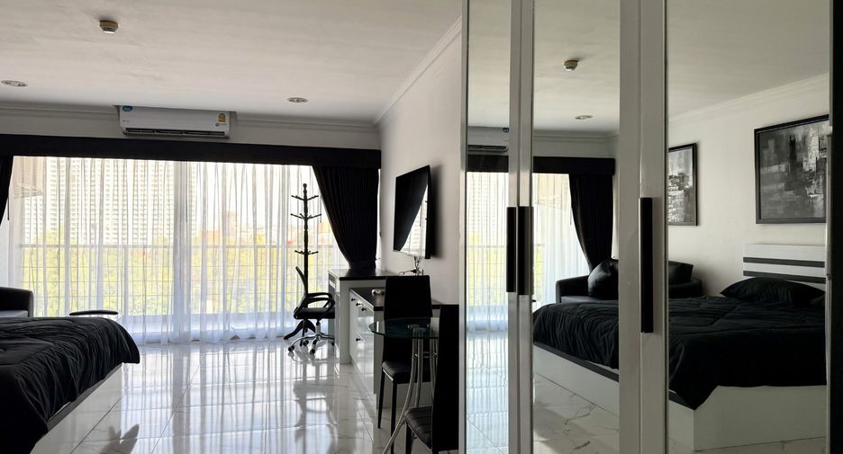 For sale 1 bed condo in Bang Lamung, Chonburi