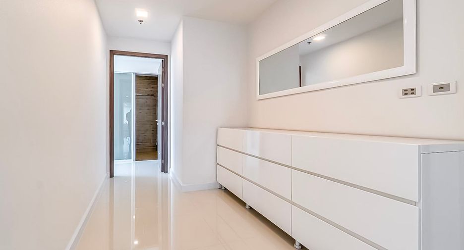For sale 3 bedrooms condo in Sattahip, Chonburi