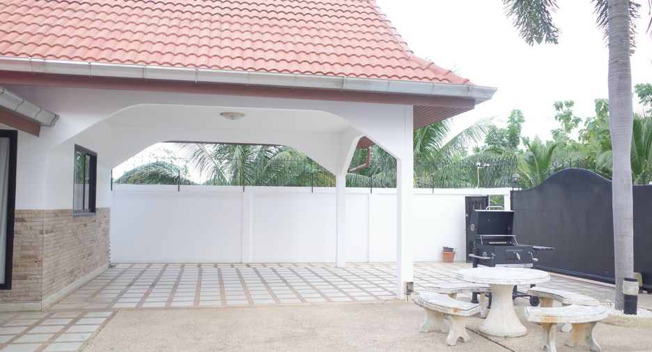 For rent 3 bedrooms house in Bang Lamung, Chonburi