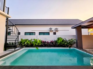Casa en alquiler de 3 habitaciones en Bang Lamung, Chonburi
