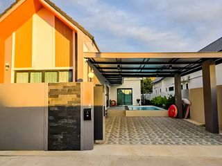 Casa en alquiler de 3 habitaciones en Bang Lamung, Chonburi