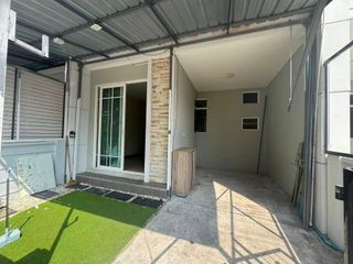 For sale 4 bedrooms townhouse in Bang Lamung, Chonburi