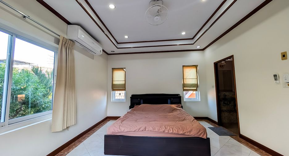For rent 4 bedrooms house in Bang Lamung, Chonburi