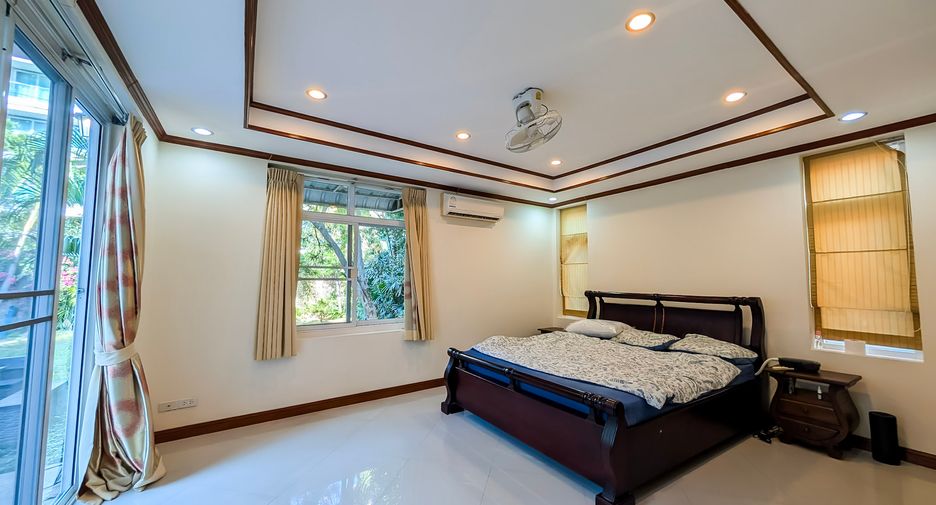 For rent 4 bedrooms house in Bang Lamung, Chonburi