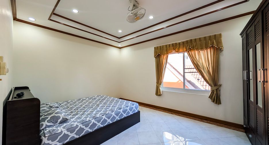 For rent 4 bedrooms house in Bang Lamung, Chonburi