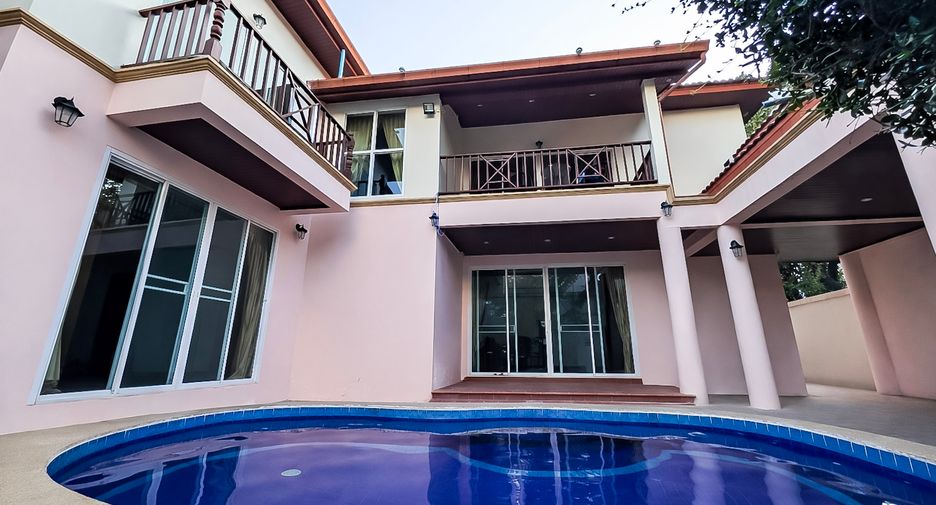 For rent 4 bedrooms house in Bang Lamung, Chonburi