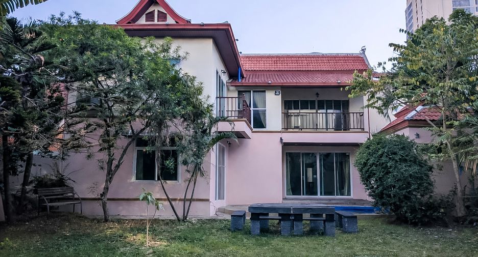 For rent 4 bedrooms house in Bang Lamung, Chonburi