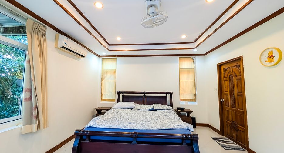 For rent 4 bedrooms house in Bang Lamung, Chonburi