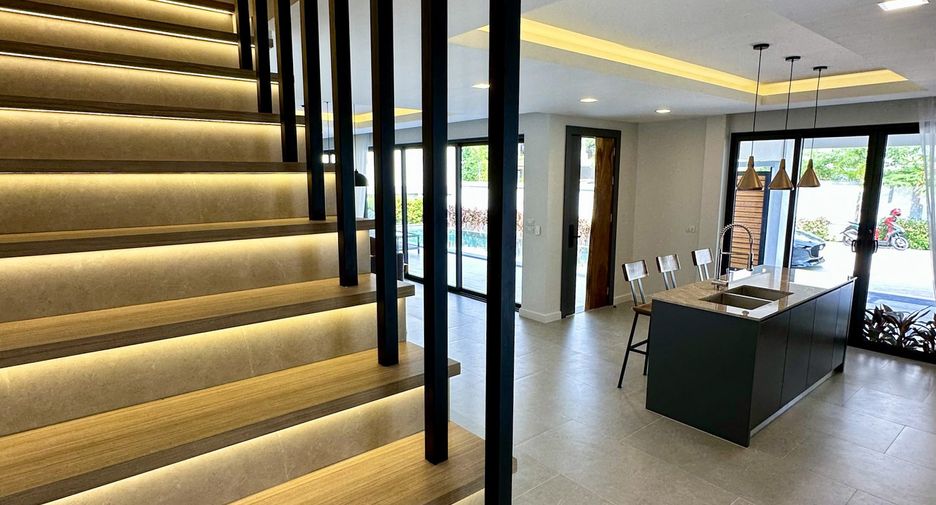 出租 4 卧室 独立屋 在 Bang Lamung, Chon Buri