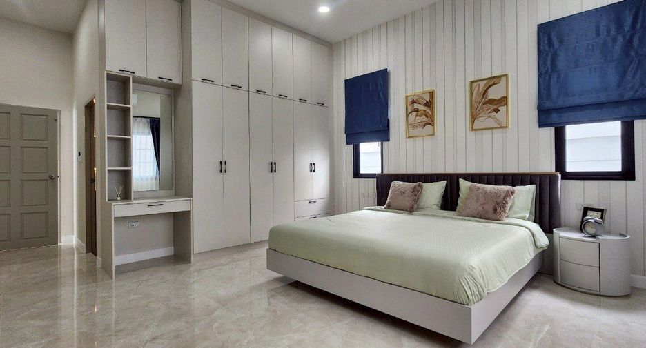 Haus zum Kauf mit 4 Zimmer in Bang Lamung, Chonburi