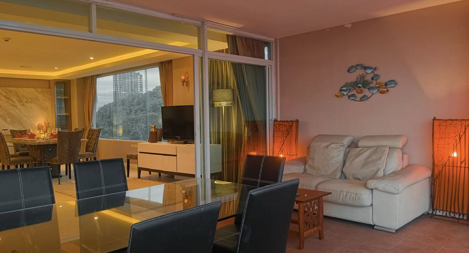 For rent 3 bedrooms condo in Bang Lamung, Chonburi