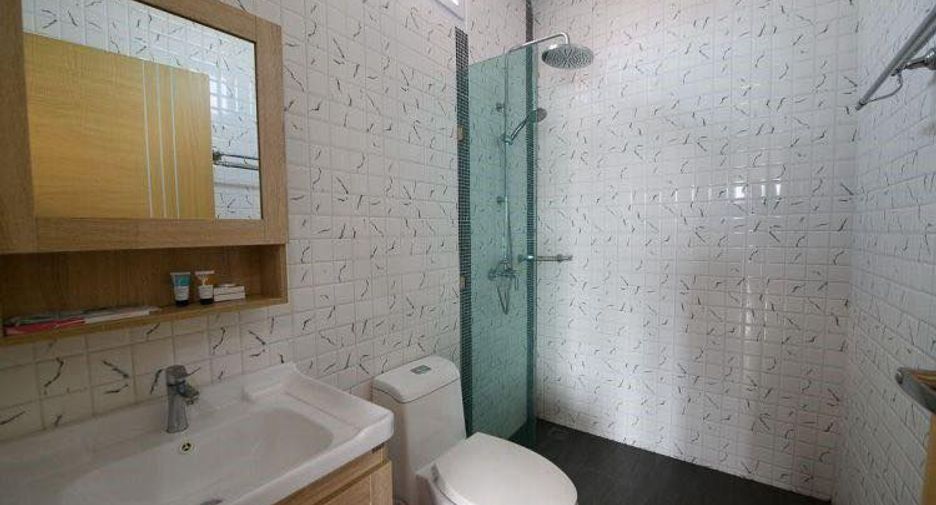 For sale 5 bedrooms house in Bang Lamung, Chonburi