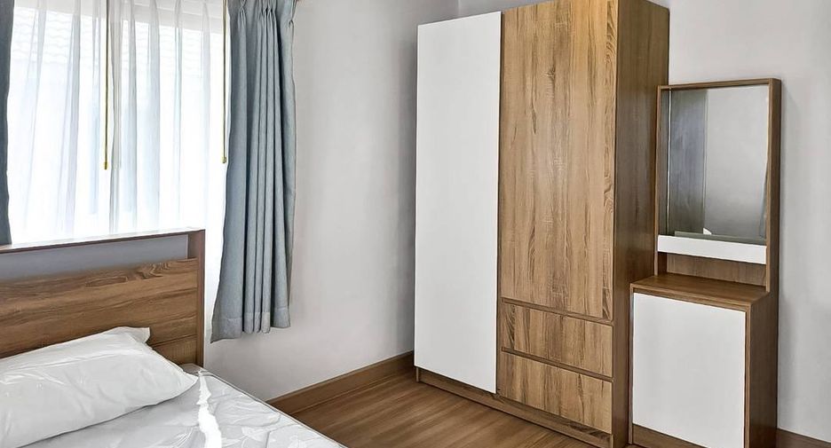 Haus zur Miete mit 3 Zimmer in Bang Lamung, Chonburi
