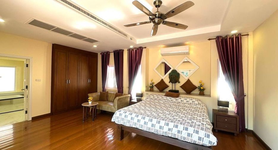 For sale 4 bedrooms house in Bang Lamung, Chonburi