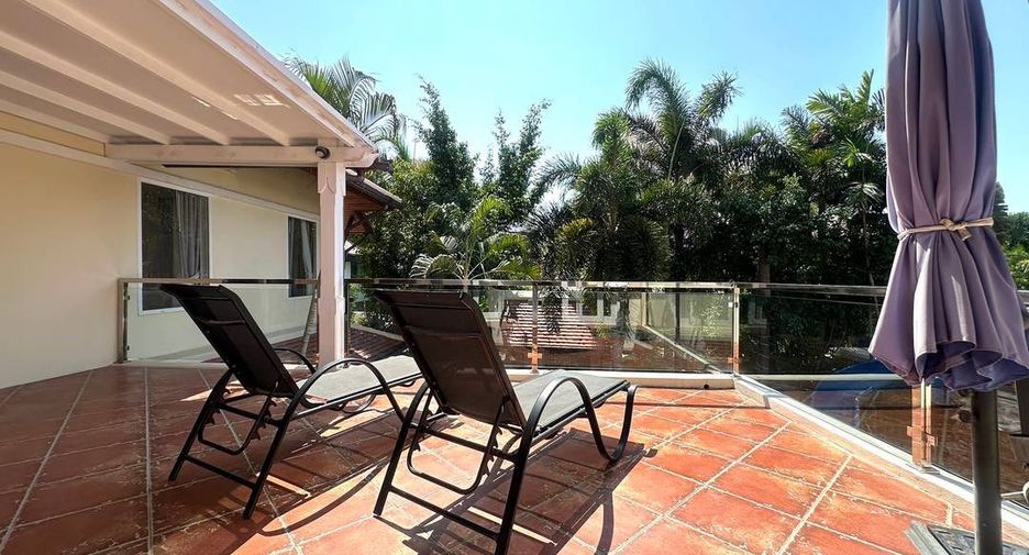 For sale 4 bedrooms house in Bang Lamung, Chonburi
