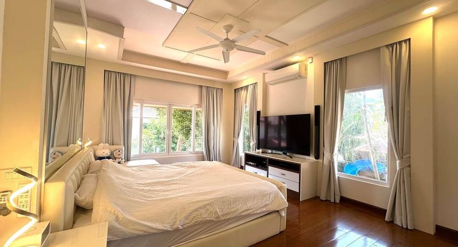 For sale 4 bedrooms house in Bang Lamung, Chonburi