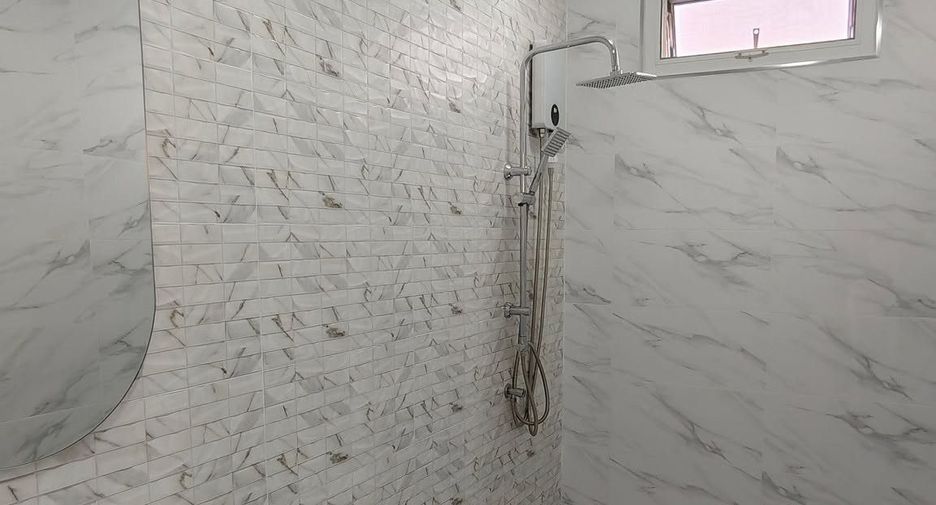 For sale 3 bedrooms house in Bang Lamung, Chonburi