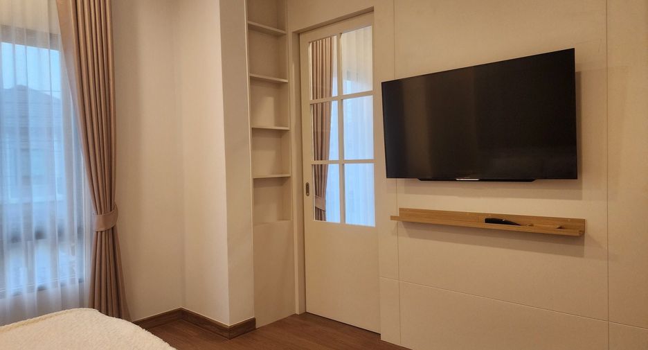 Casa en alquiler de 3 habitaciones en Bang Lamung, Chonburi
