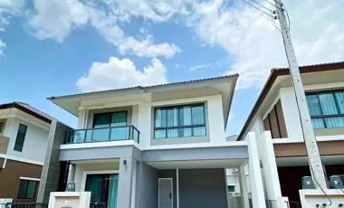 For rent 3 bedrooms house in Saraphi, Chiang Mai