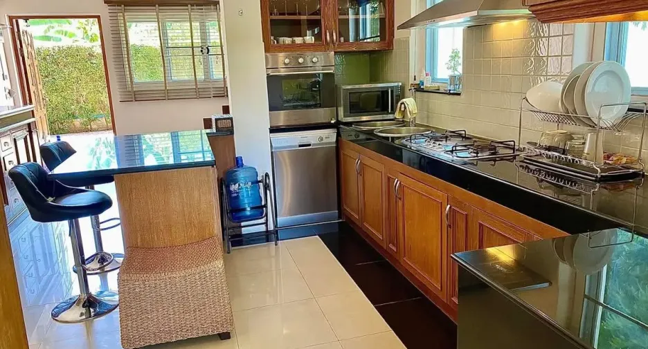 For sale and for rent 3 bedrooms villa in Mueang Phuket, Phuket