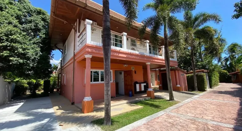 For sale and for rent 3 bedrooms villa in Mueang Phuket, Phuket
