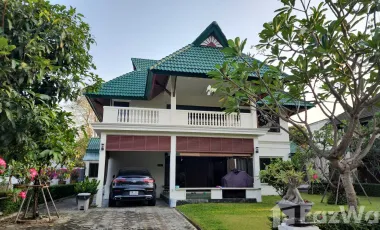 Продажа 3 спальни дом в Саттахип, Чонбури