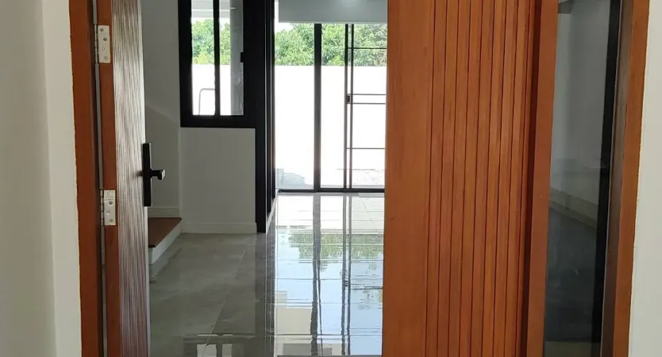 For sale 3 bedrooms house in Mueang Chiang Mai, Chiang Mai