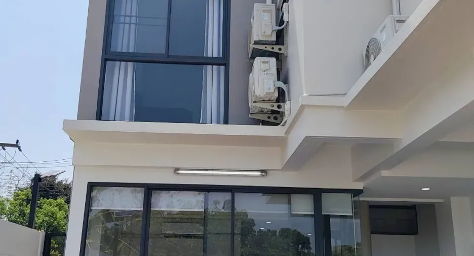 For sale 3 bedrooms house in Mueang Chiang Mai, Chiang Mai
