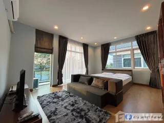 For sale and for rent 5 bedrooms house in Khlong Sam Wa, Bangkok