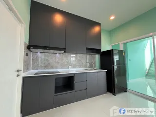 For sale and for rent 5 bedrooms house in Khlong Sam Wa, Bangkok
