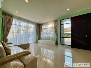 For sale and for rent 5 bedrooms house in Khlong Sam Wa, Bangkok