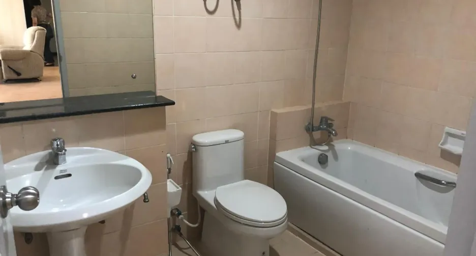 Аренда 3 спальни кондо в Кхлонг Тоеи, Бангкок