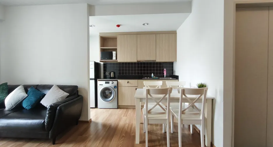 Wohnung zur Miete mit 2 Zimmer in Mueang Samut Prakan, Samut Prakan
