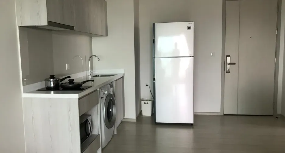 Wohnung zur Miete mit 2 Zimmer in Khlong Toei, Bangkok