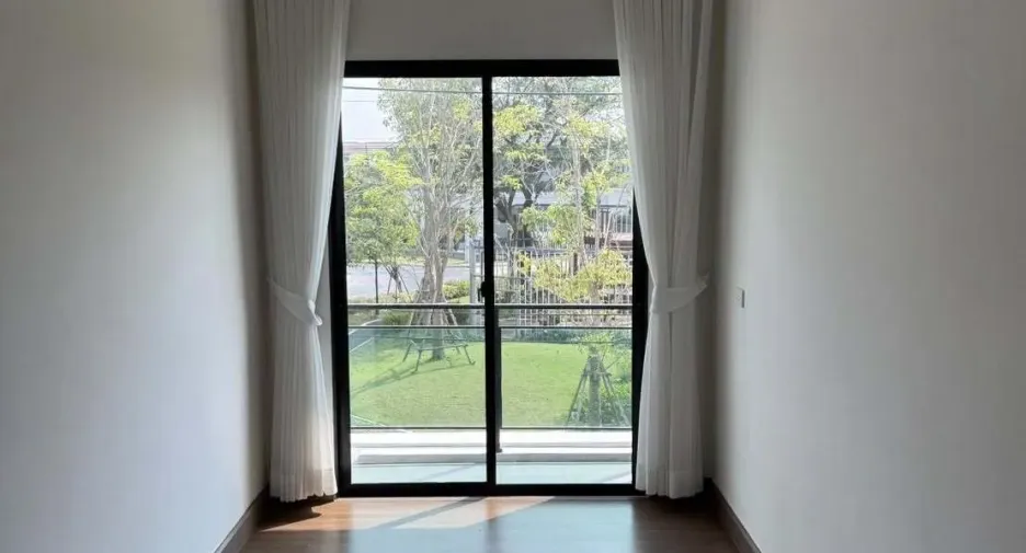 For rent 4 bedrooms house in Bang Phli, Samut Prakan