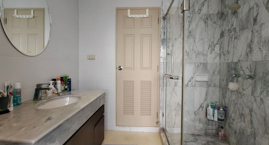 For rent 4 bedrooms condo in Pran Buri, Prachuap Khiri Khan