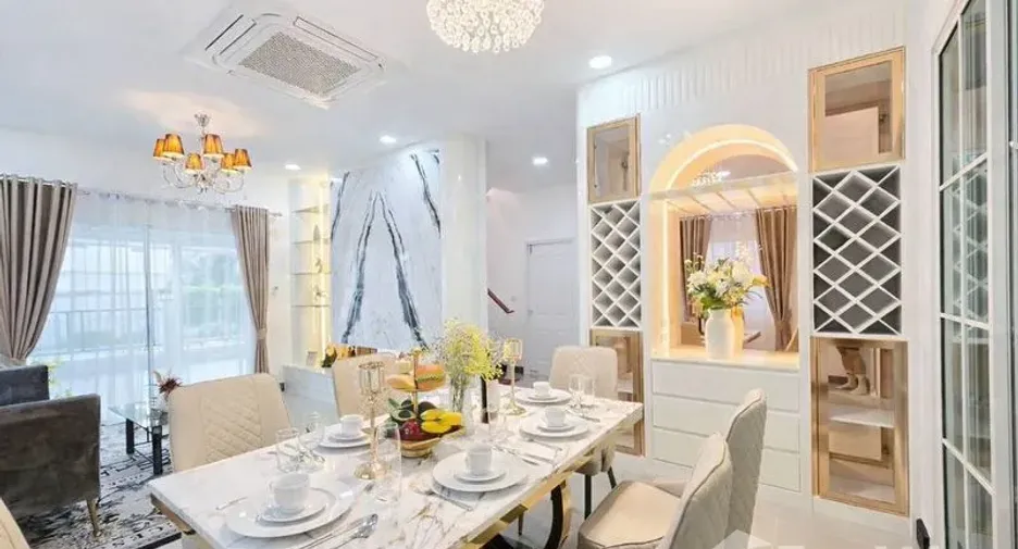 For rent 4 bedrooms house in Bang Lamung, Chonburi
