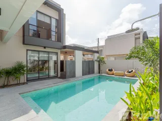For sale 4 bedrooms villa in Hang Dong, Chiang Mai