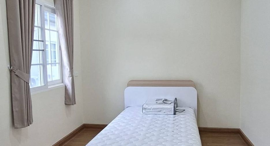 For rent 3 bedrooms house in Mueang Chiang Mai, Chiang Mai