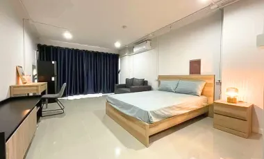 For rent studio condo in Huai Khwang, Bangkok