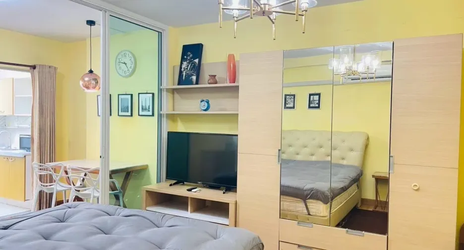 For rent 1 bed condo in Huai Khwang, Bangkok