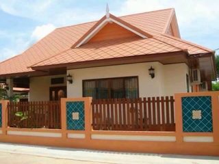 À louer et à vendre 3 chambres maison à Bang Lamung, Chonburi