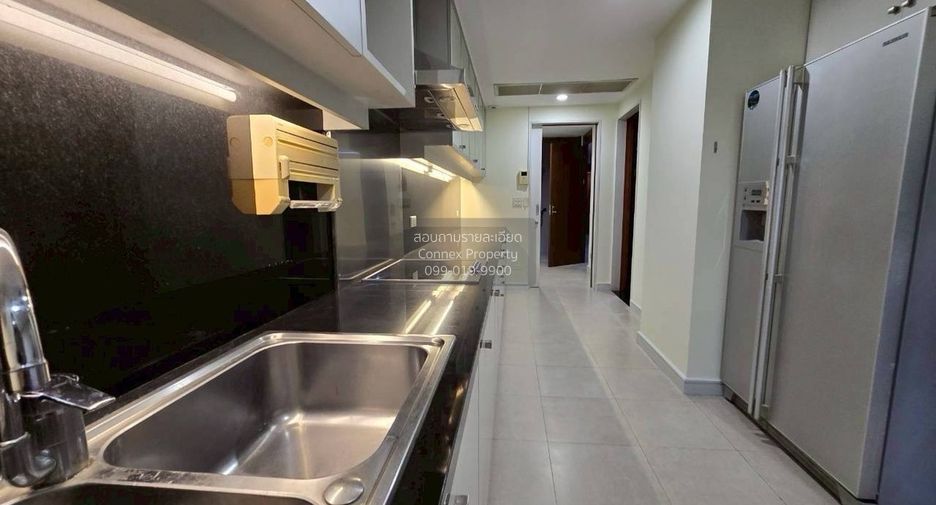 For rent 3 bedrooms condo in Sathon, Bangkok