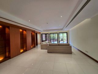 For rent 3 bedrooms condo in Sathon, Bangkok