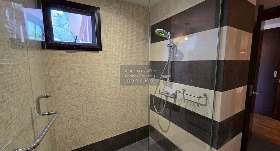 For rent 3 bedrooms condo in Sathon, Bangkok