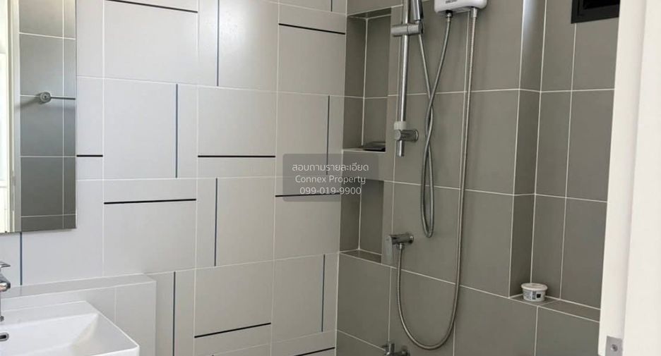 For rent 3 bedrooms townhouse in Bang Phli, Samut Prakan