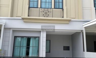 For rent 3 bedrooms townhouse in Bang Phli, Samut Prakan