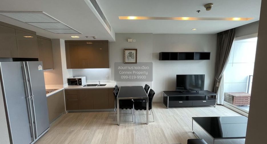 For rent 2 bedrooms condo in Khlong Toei, Bangkok