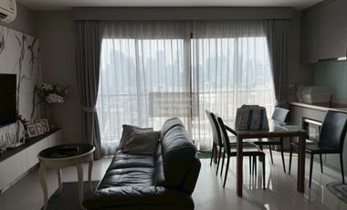 Condo en alquiler de 2 habitaciones en Khlong Toei, Bangkok