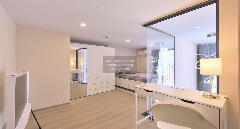 For rent 2 bedrooms condo in Khlong Toei, Bangkok
